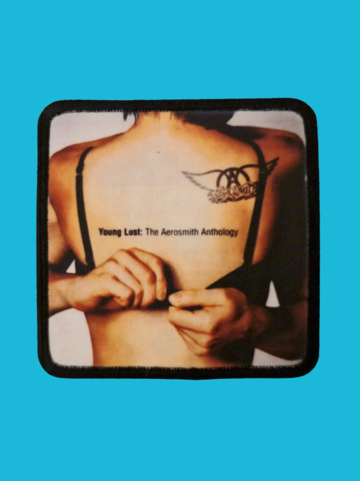 Patch Aerosmith - Young Lust: The Anthology - Imprimé - Carré de 7,5 x 7,5 centimètres